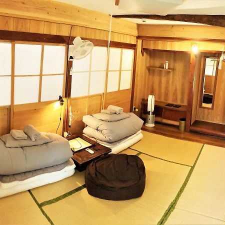 奄美ゲストハウス Hub A Nice Inn Setouchi  Buitenkant foto