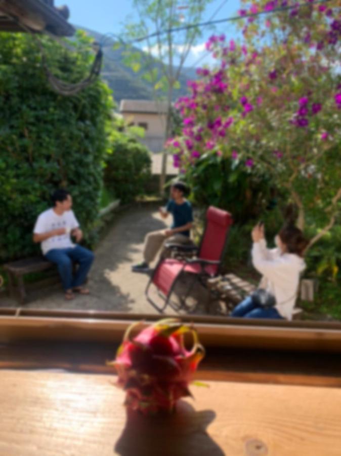 奄美ゲストハウス Hub A Nice Inn Setouchi  Buitenkant foto