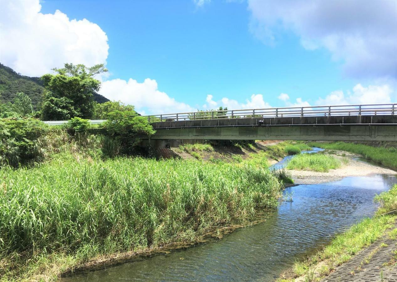 奄美ゲストハウス Hub A Nice Inn Setouchi  Buitenkant foto